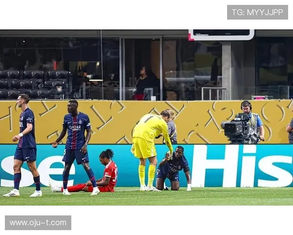 [德甲]拜仁主场遭遇逆转 榜首之位岌岌可危.